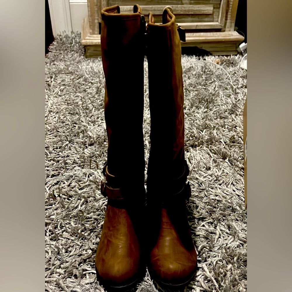 *BRAND NEW* w/ Box- Steve Madden SZ 2 brown boots